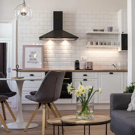 El Gusto Homes Town Lägenhet