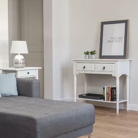 El Gusto Homes Town * Sopron