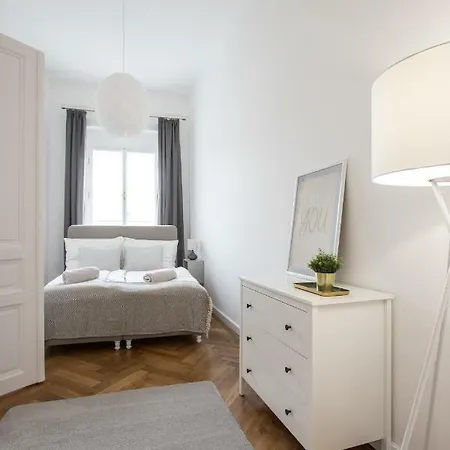 El Gusto Homes Town Sopron