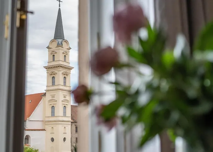 El Gusto Homes Town Sopron
