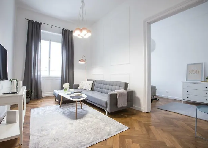 El Gusto Homes Town * Sopron