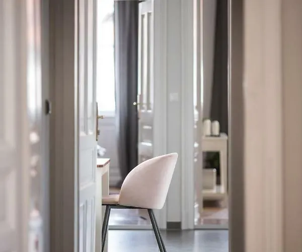El Gusto Homes Town Шопрон